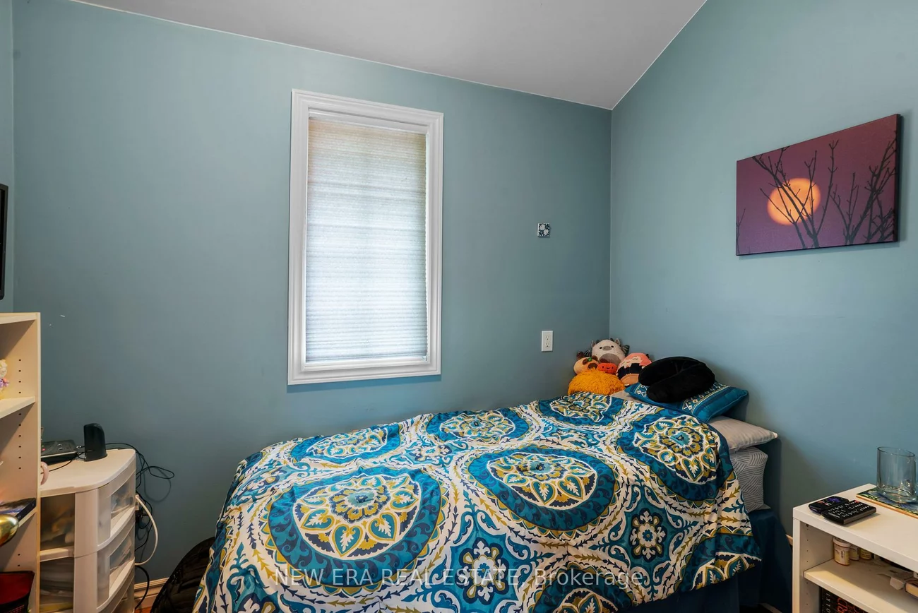 49, Credit, Cheltenham, Caledon