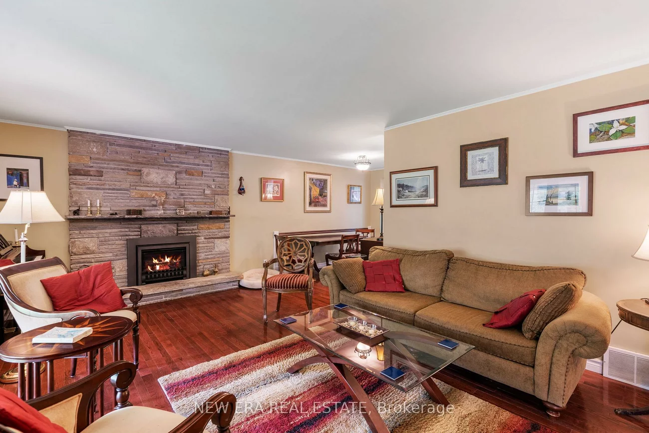 49, Credit, Cheltenham, Caledon