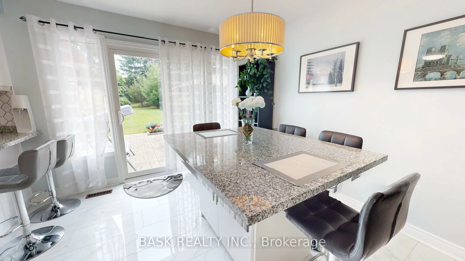 51, Harvest Moon, Bolton West, Caledon