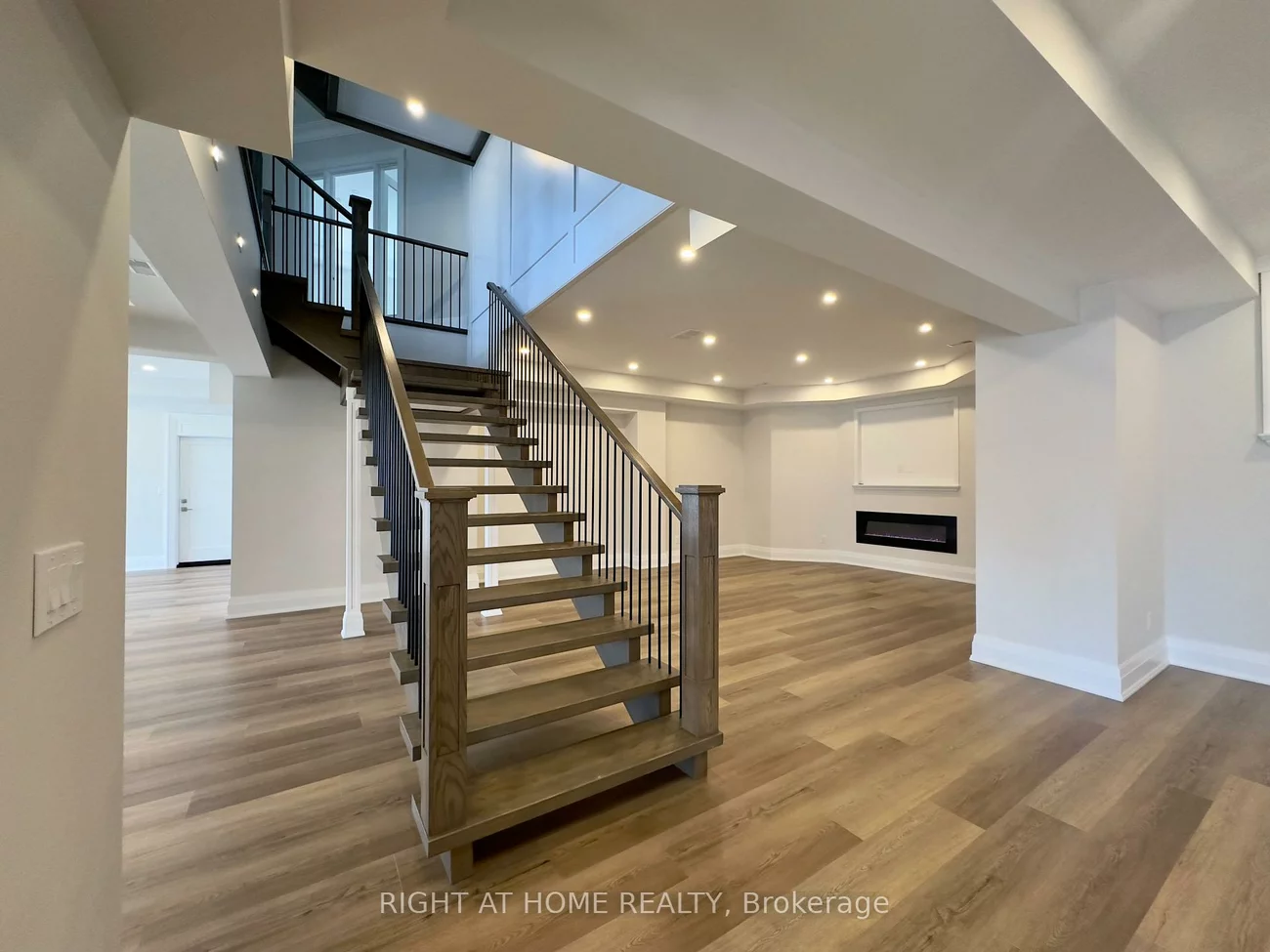 16158, Mount Pleasant, Palgrave, Caledon