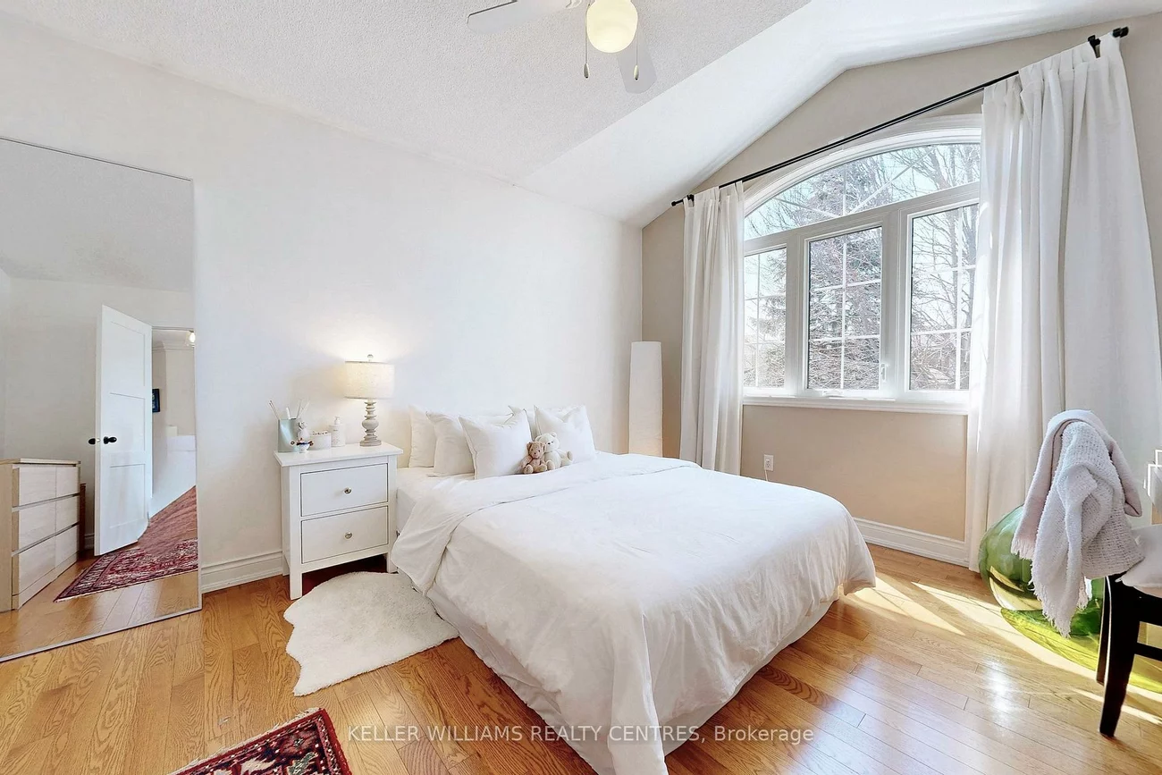 89, Taylorwood, Bolton North, Caledon