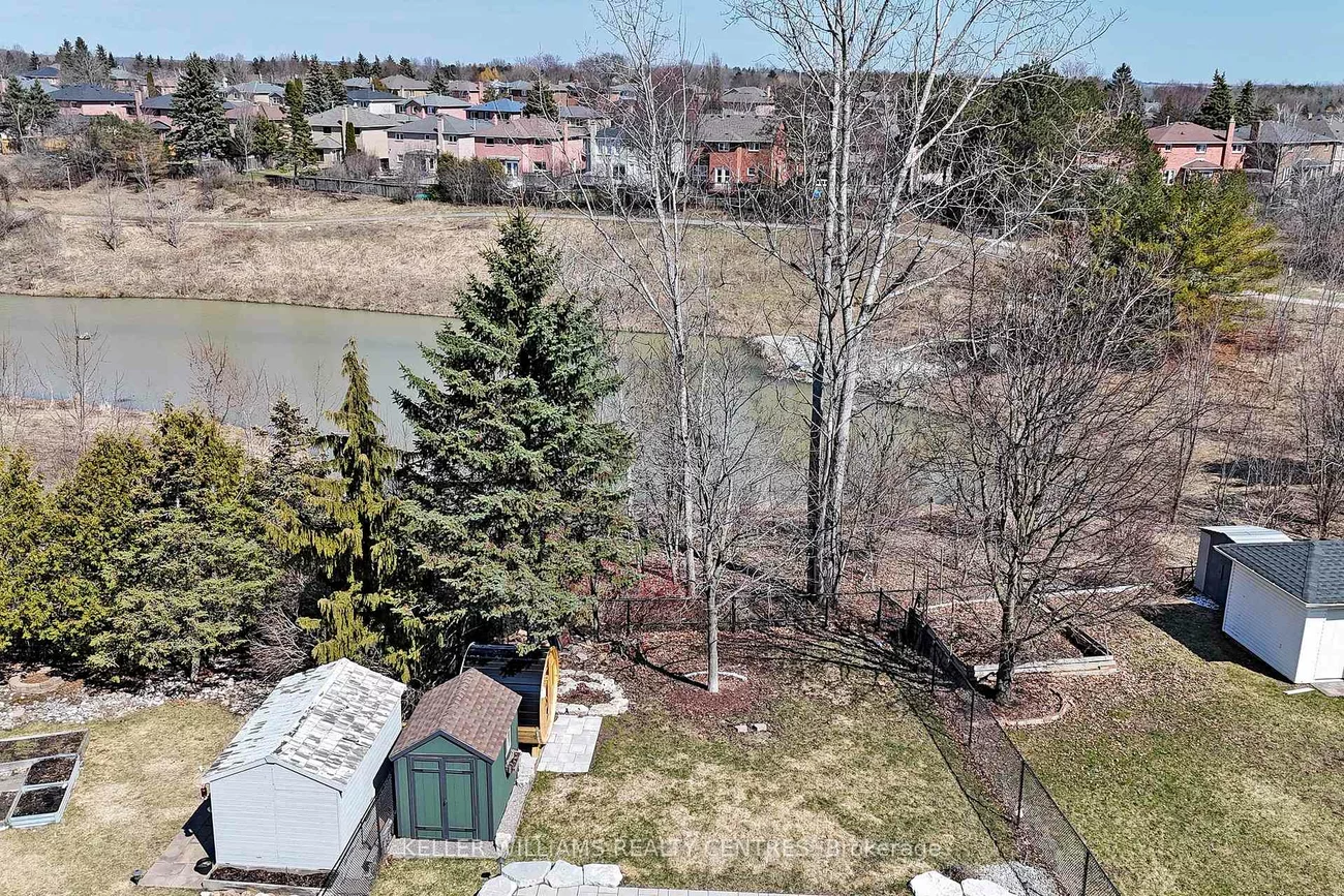 89, Taylorwood, Bolton North, Caledon