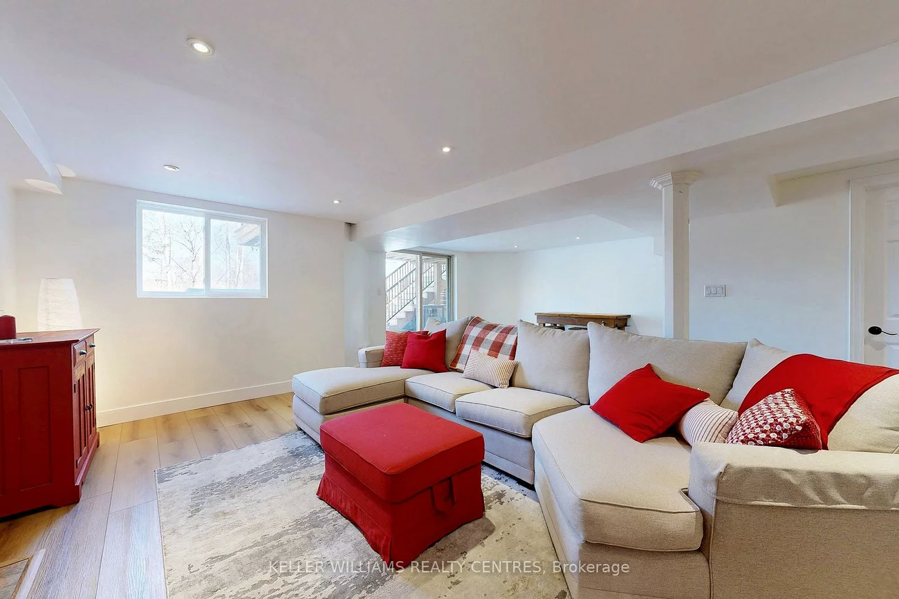 89, Taylorwood, Bolton North, Caledon