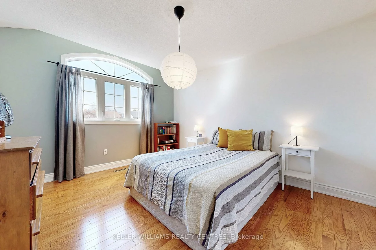 89, Taylorwood, Bolton North, Caledon