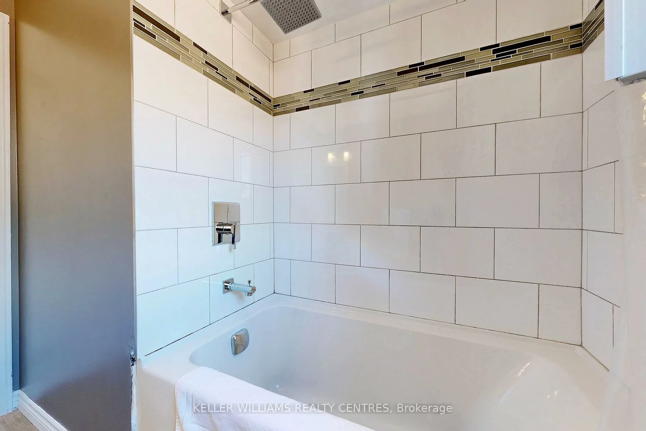 89, Taylorwood, Bolton North, Caledon