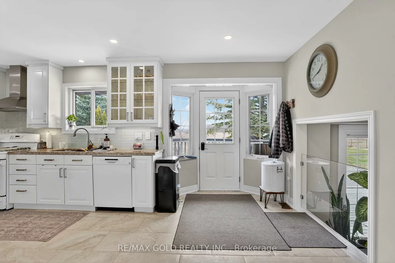 752, Old School, Rural Caledon, Caledon