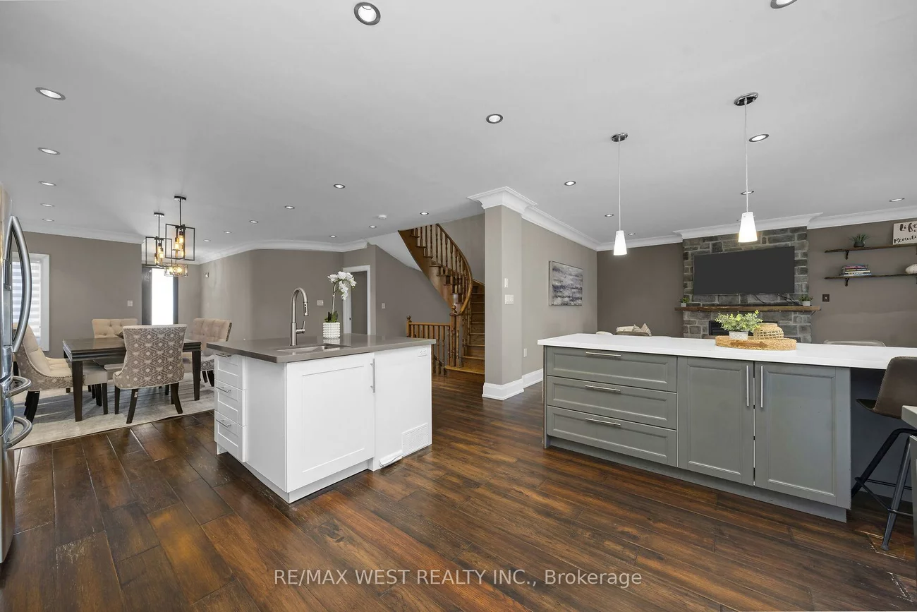 99, Gray Park, Bolton West, Caledon