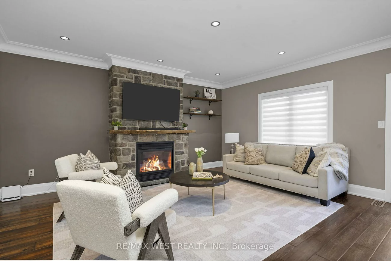 99, Gray Park, Bolton West, Caledon