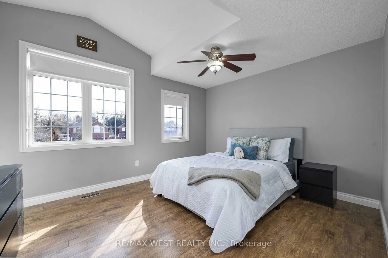 99, Gray Park, Bolton West, Caledon