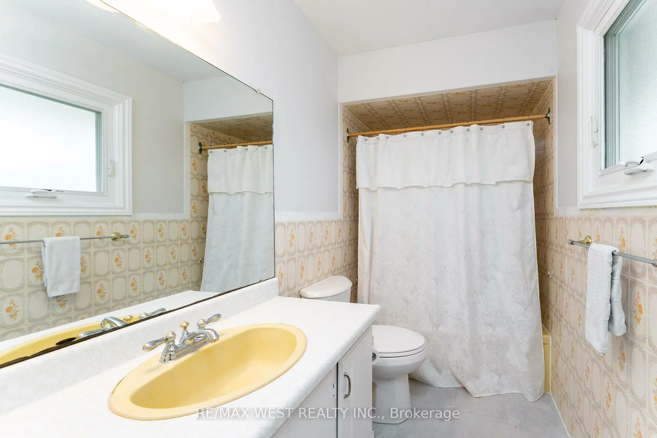 3, Field Crest, Inglewood, Caledon