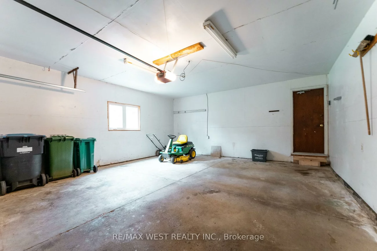 3, Field Crest, Inglewood, Caledon