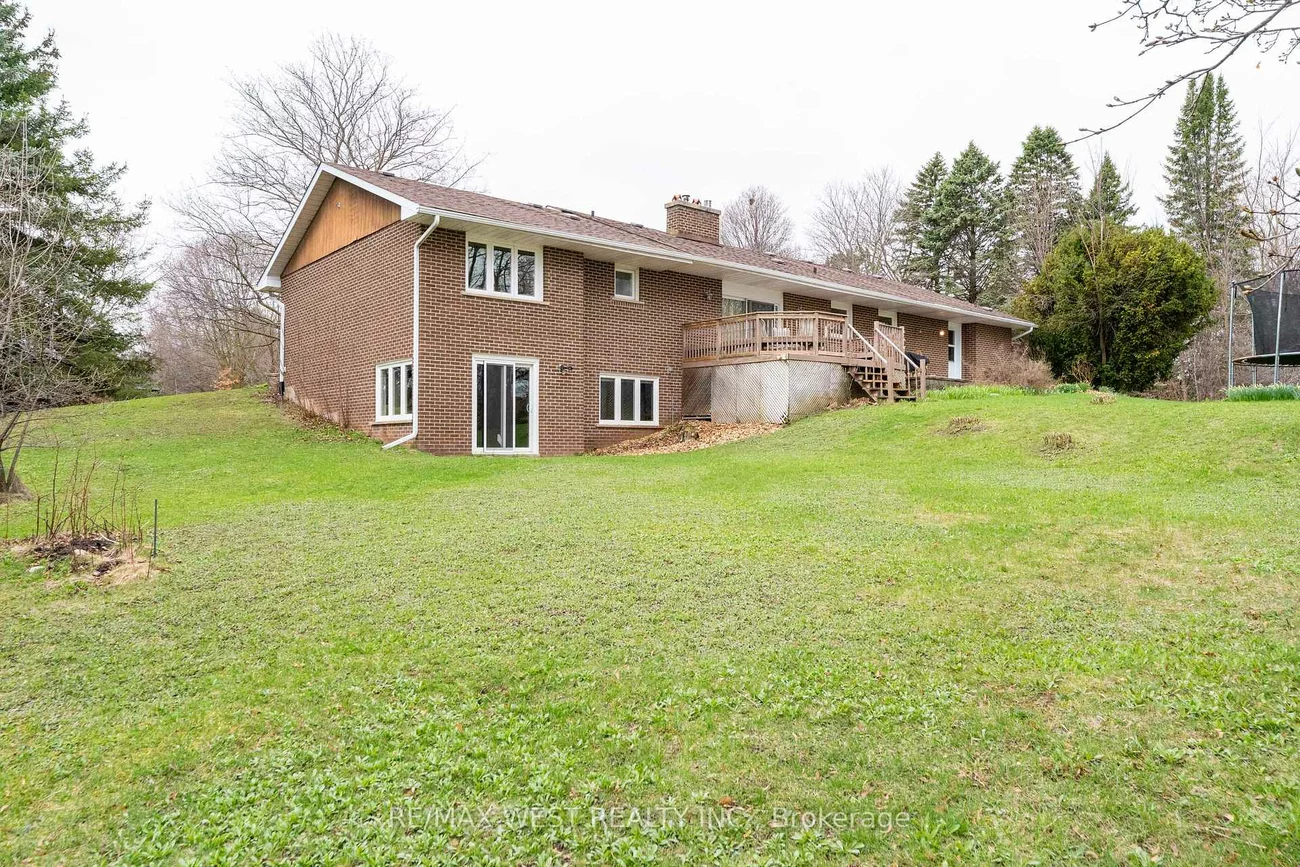 3, Field Crest, Inglewood, Caledon