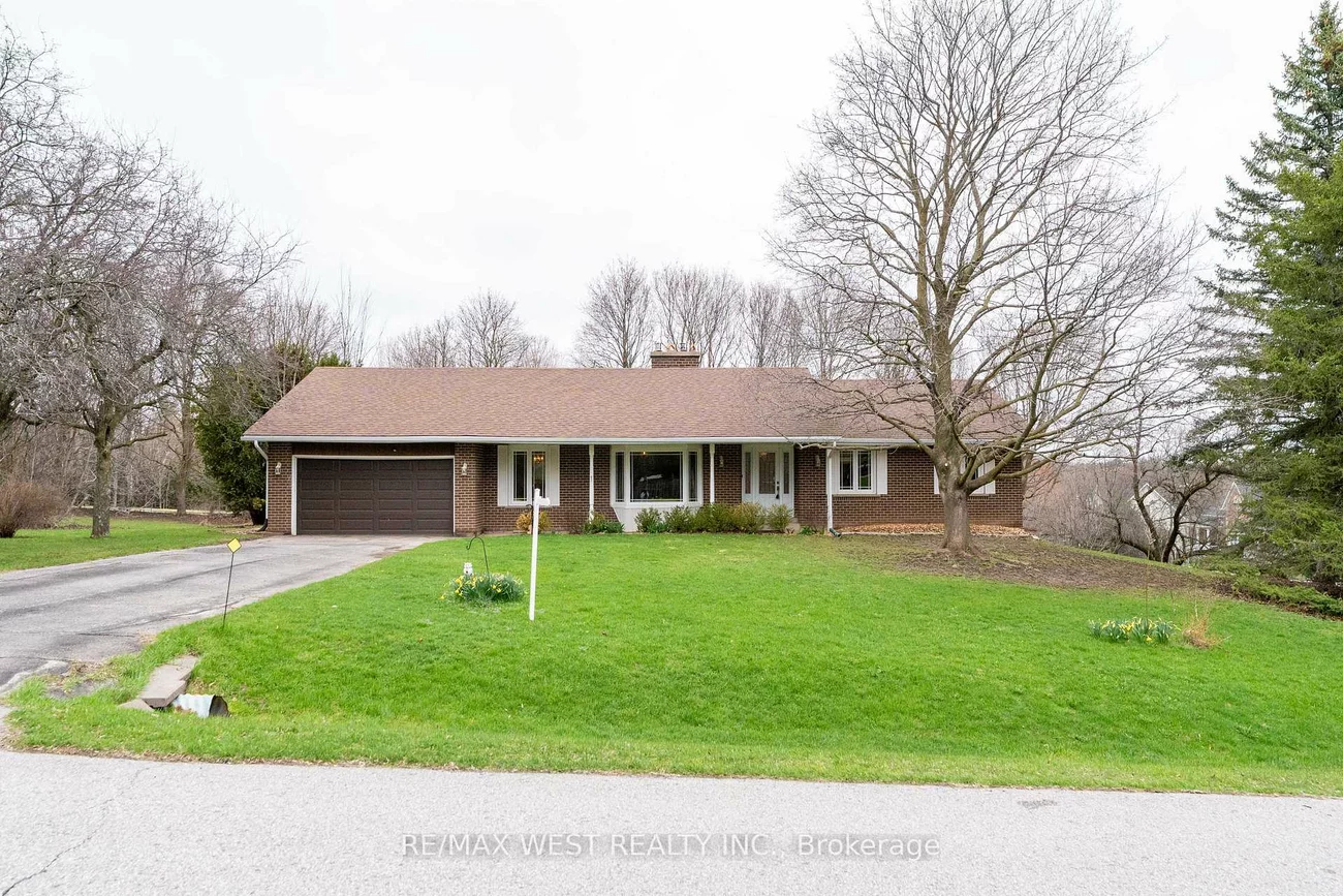 3, Field Crest, Inglewood, Caledon