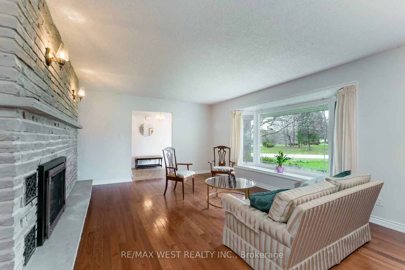 3, Field Crest, Inglewood, Caledon