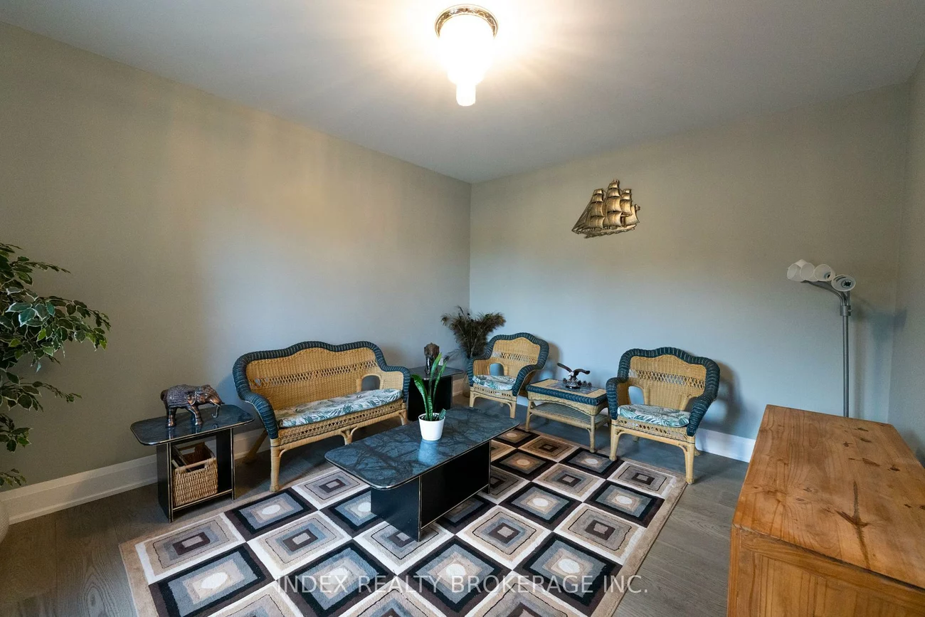 20, Glassford, Caledon Village, Caledon