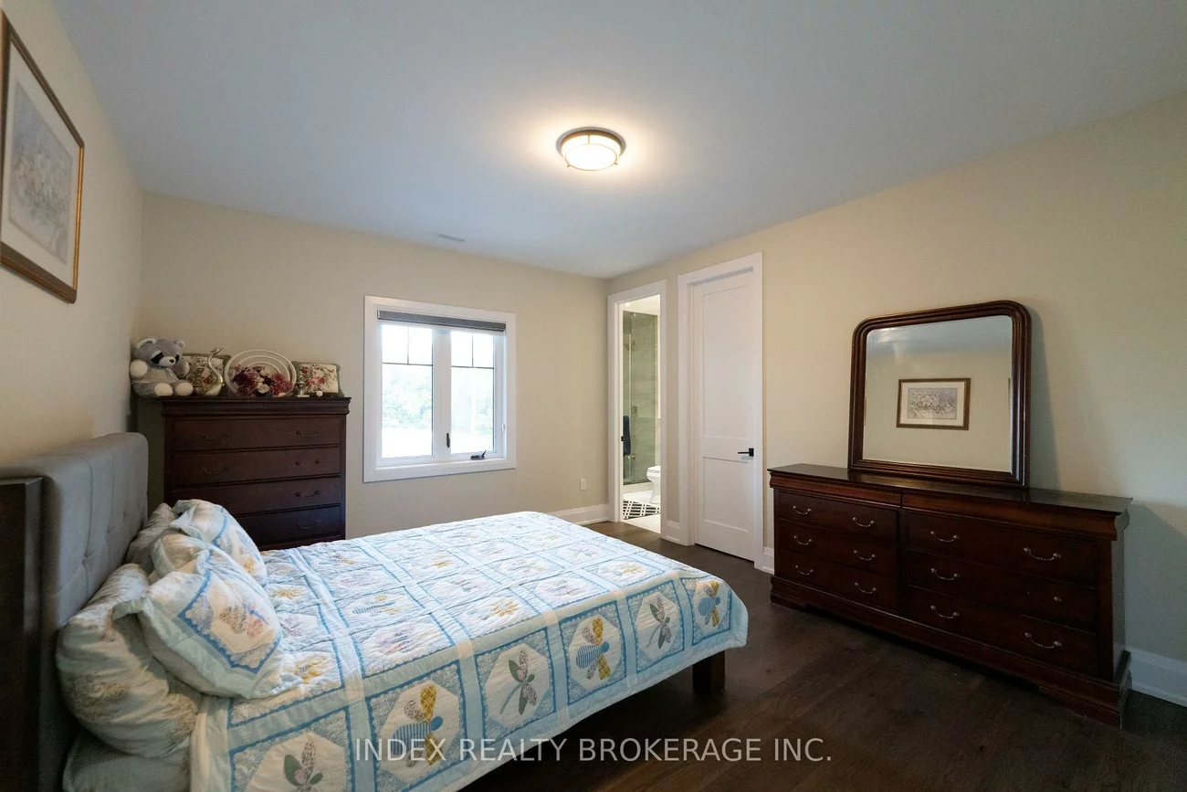 20, Glassford, Caledon Village, Caledon