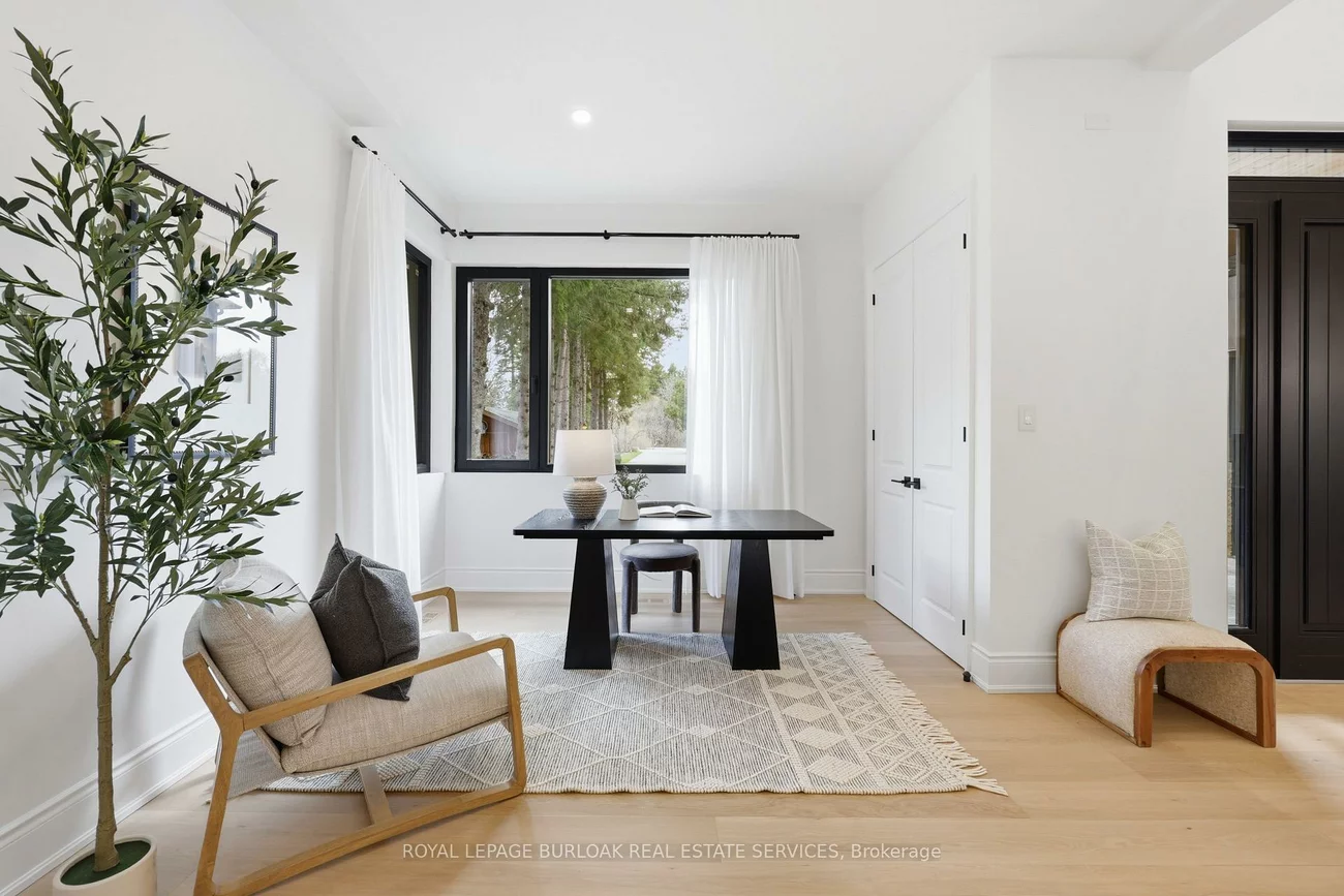 39, Credit, Cheltenham, Caledon