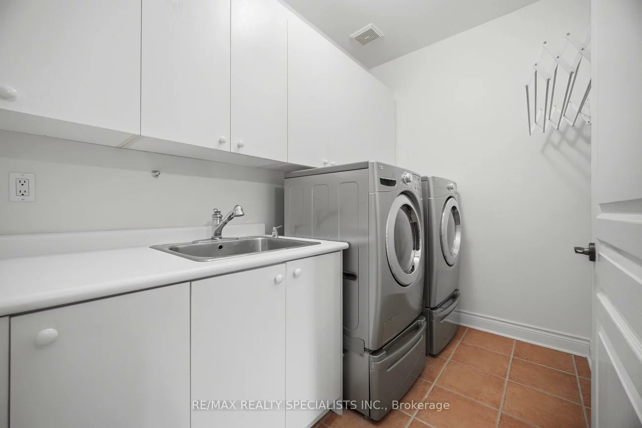 2, Valley Hill, Palgrave, Caledon