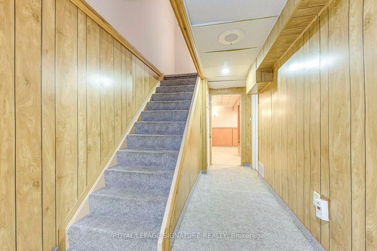 6, Wood, Bolton East, Caledon