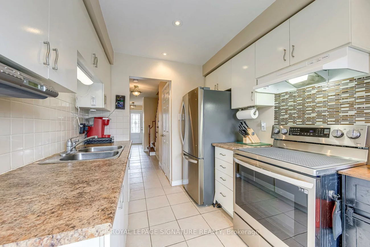 6, Wood, Bolton East, Caledon