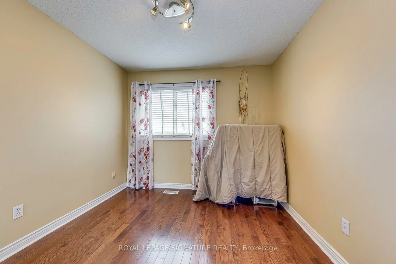 6, Wood, Bolton East, Caledon