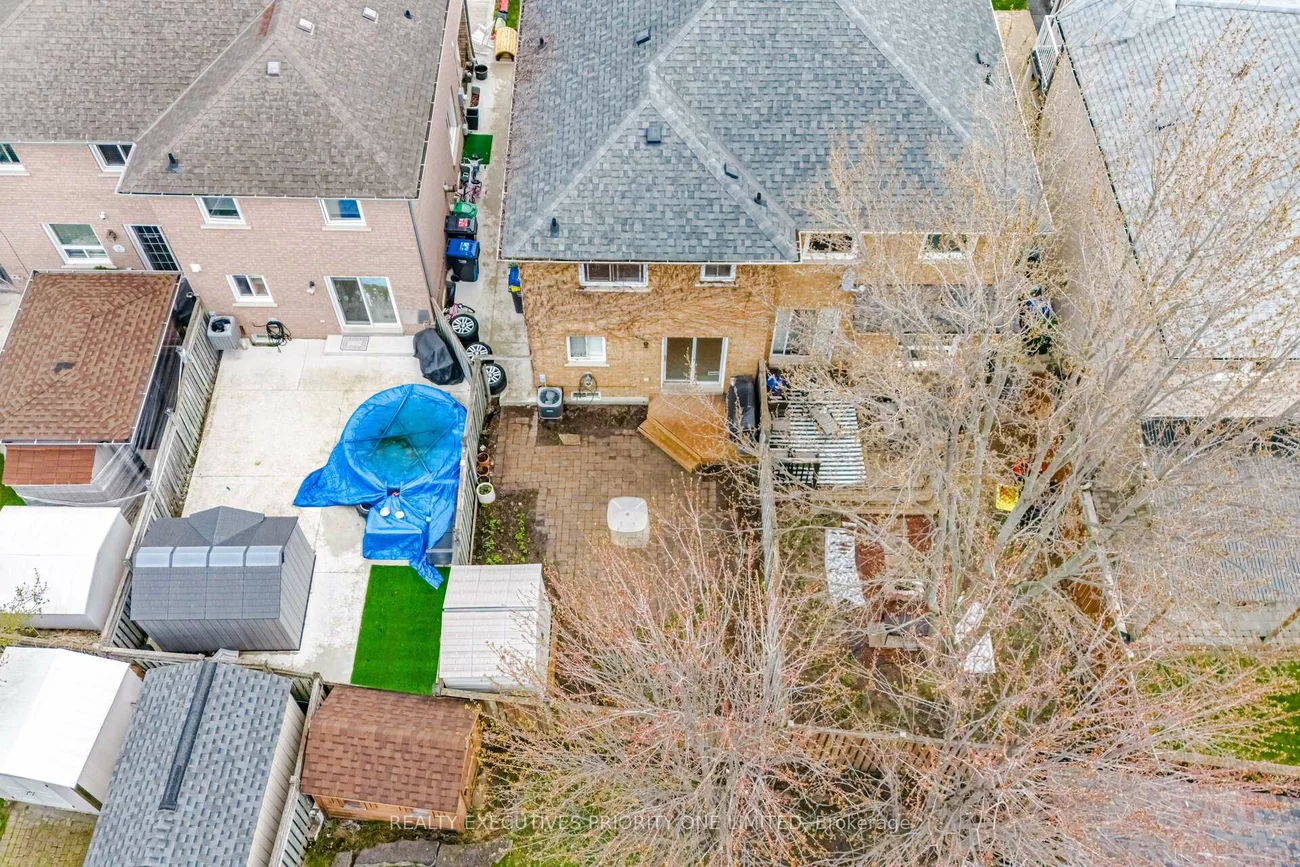 24, Archbury, Bolton East, Caledon