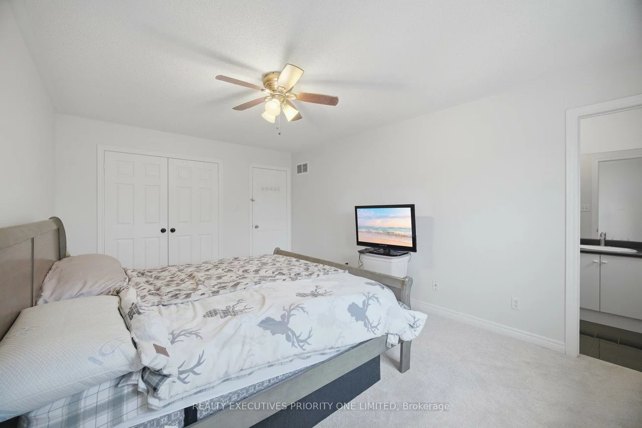 24, Archbury, Bolton East, Caledon