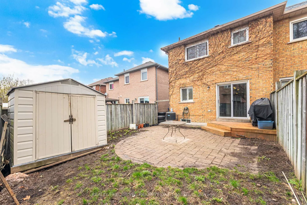 24, Archbury, Bolton East, Caledon
