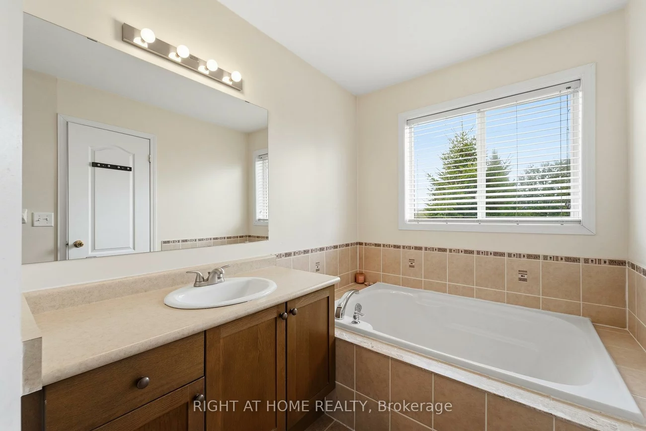 83, Headwater, Bolton West, Caledon