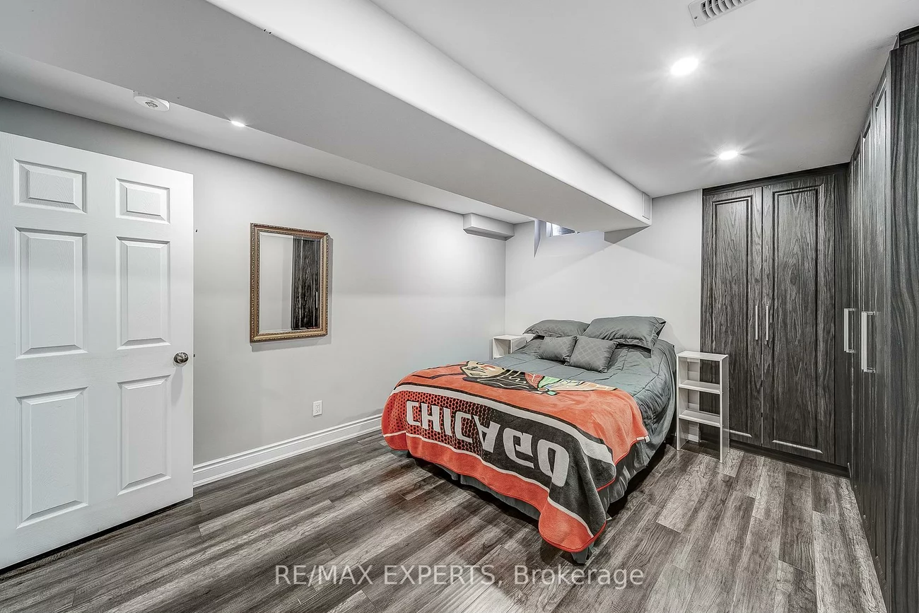 60, Humbershed, Bolton West, Caledon