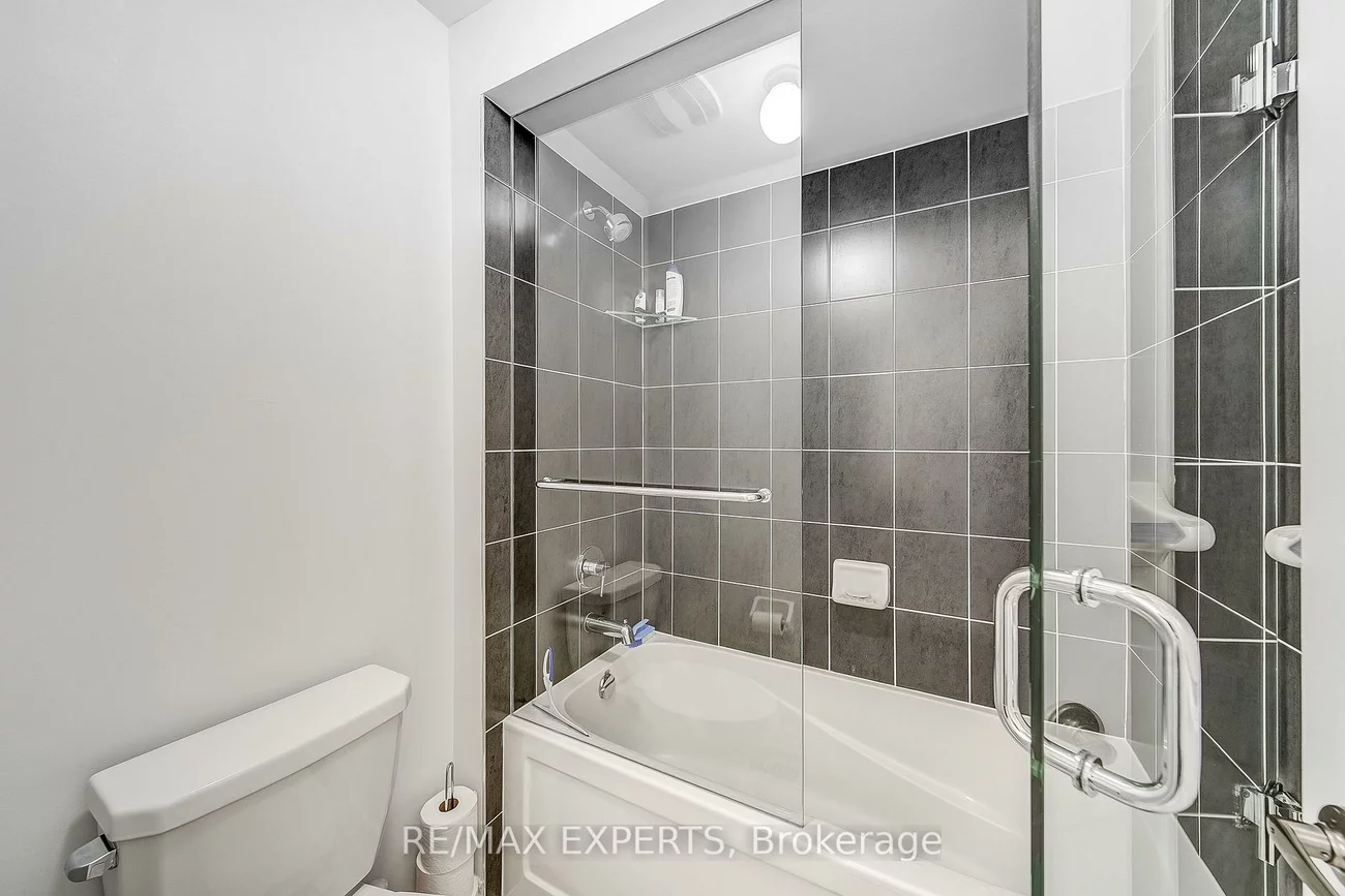 60, Humbershed, Bolton West, Caledon