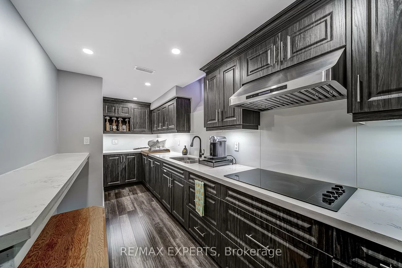 60, Humbershed, Bolton West, Caledon
