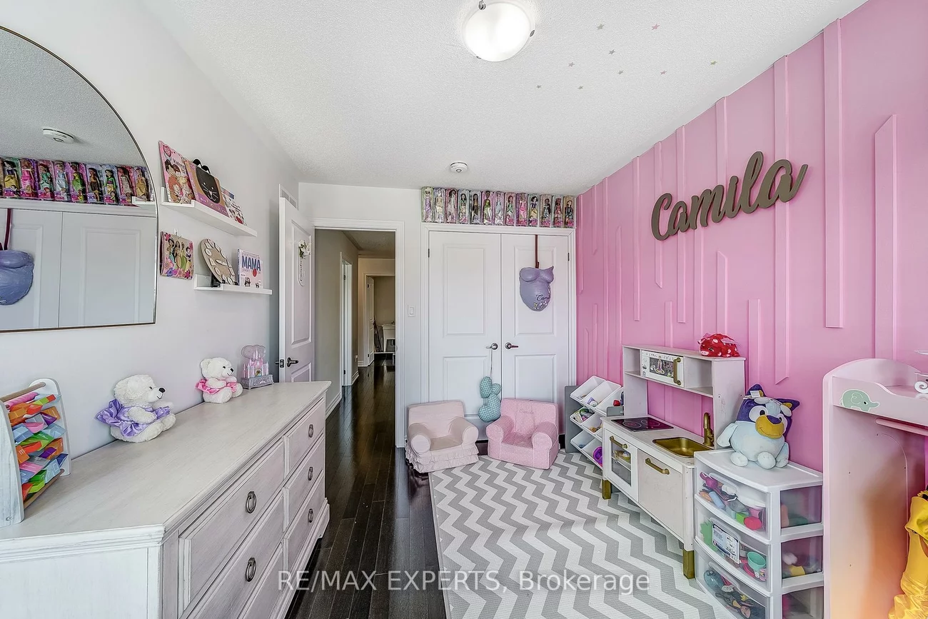 60, Humbershed, Bolton West, Caledon