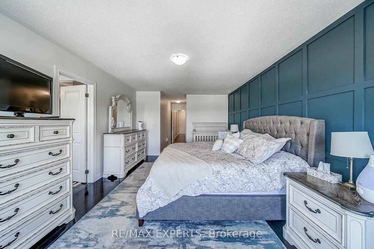 60, Humbershed, Bolton West, Caledon