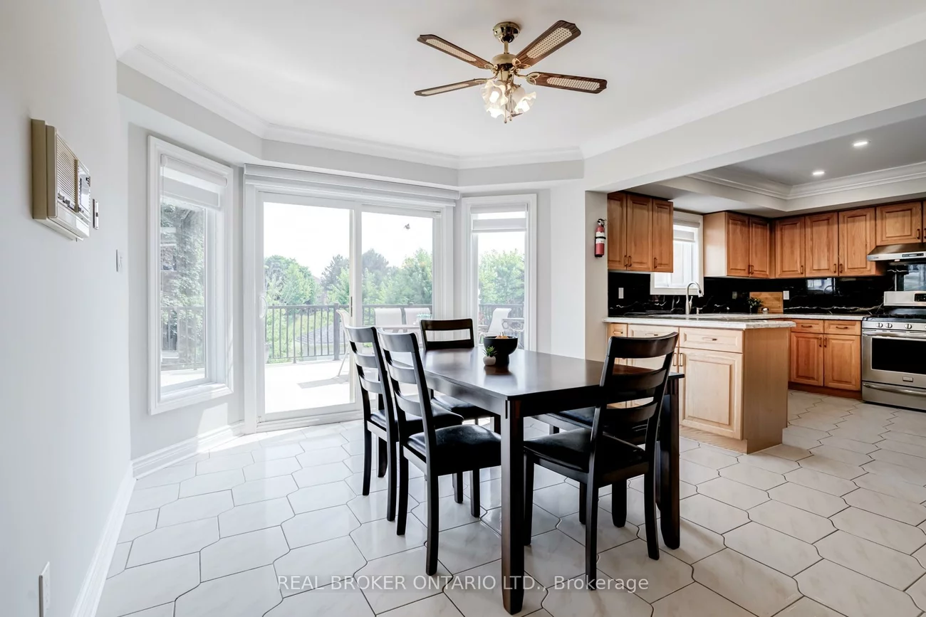 87, Taylorwood, Bolton North, Caledon