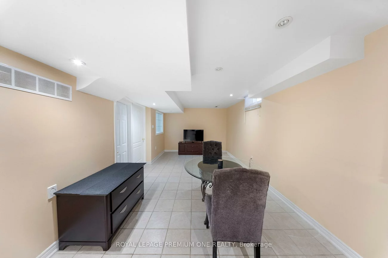 178, Cedargrove, Bolton West, Caledon