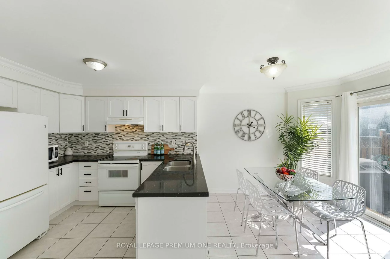 178, Cedargrove, Bolton West, Caledon