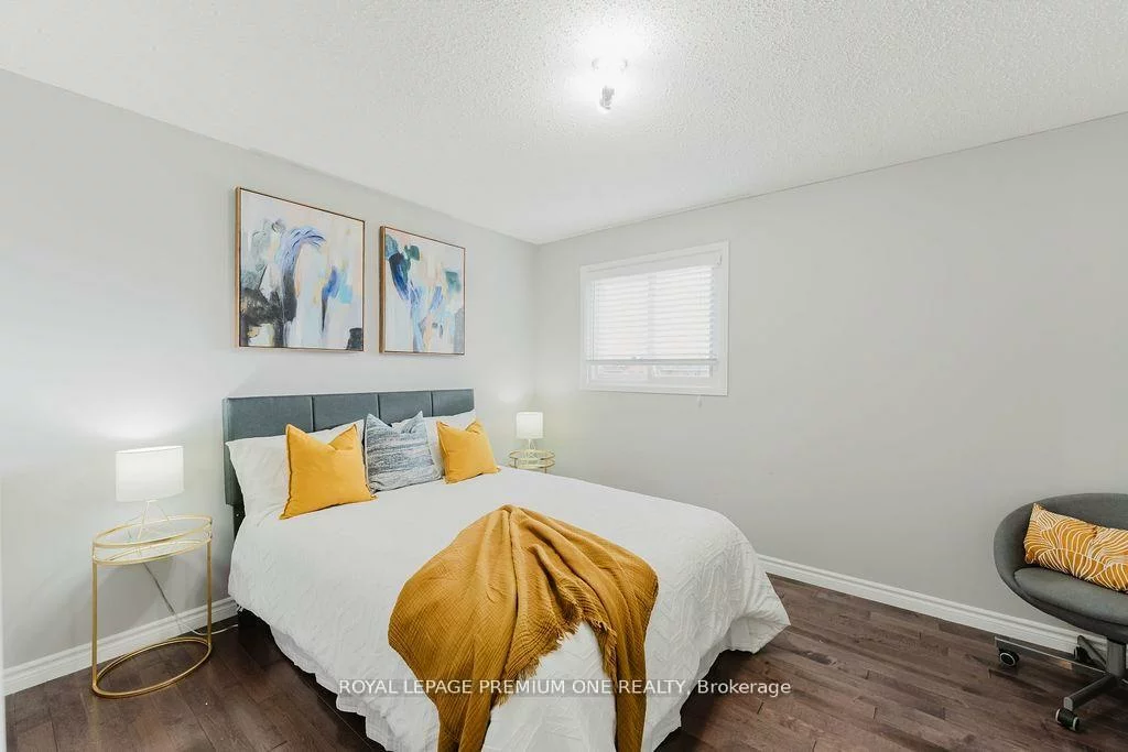 25, Sir Lancelot, Bolton East, Caledon