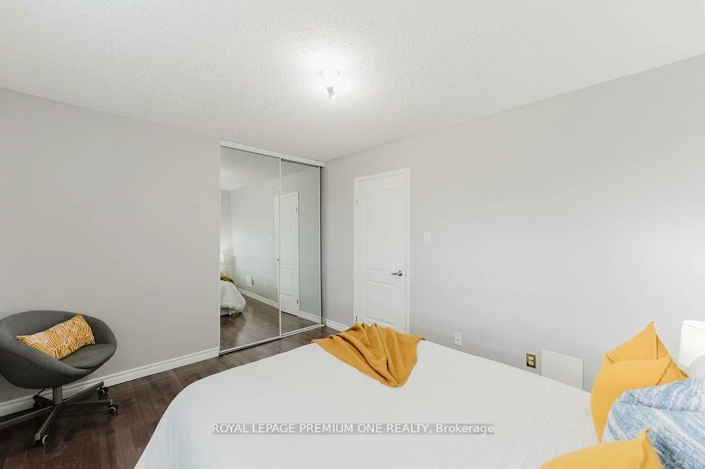25, Sir Lancelot, Bolton East, Caledon