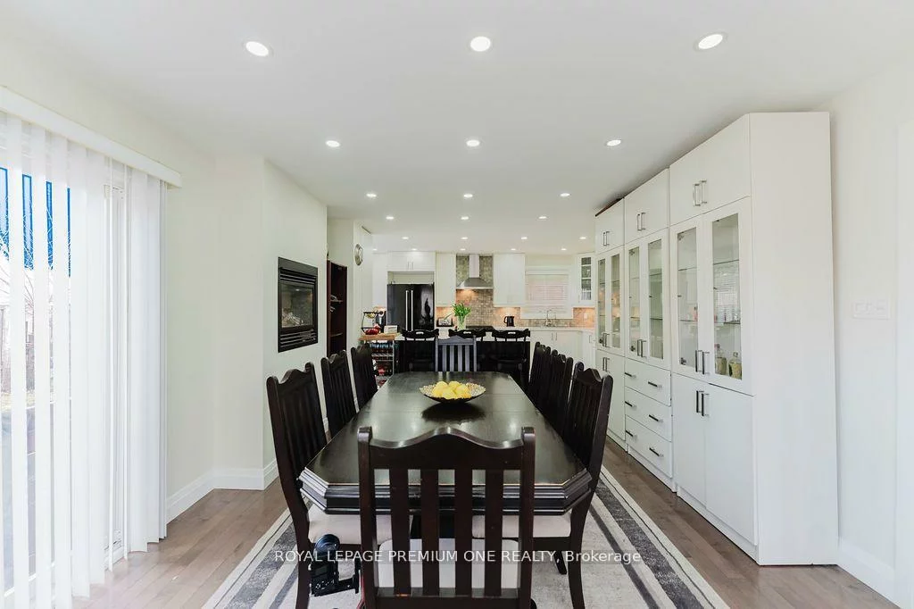 25, Sir Lancelot, Bolton East, Caledon