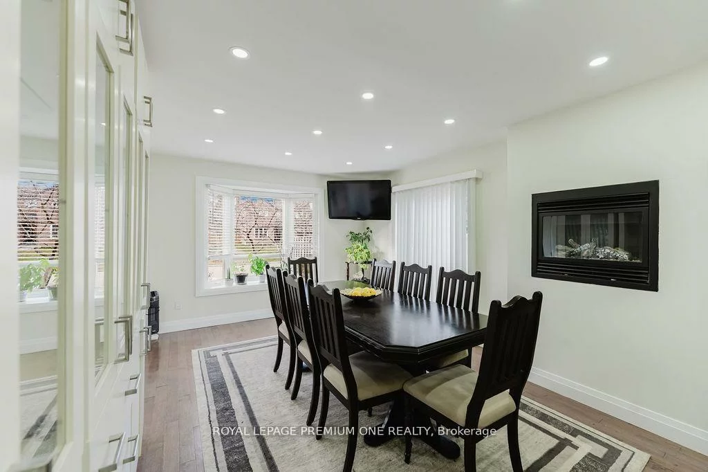 25, Sir Lancelot, Bolton East, Caledon