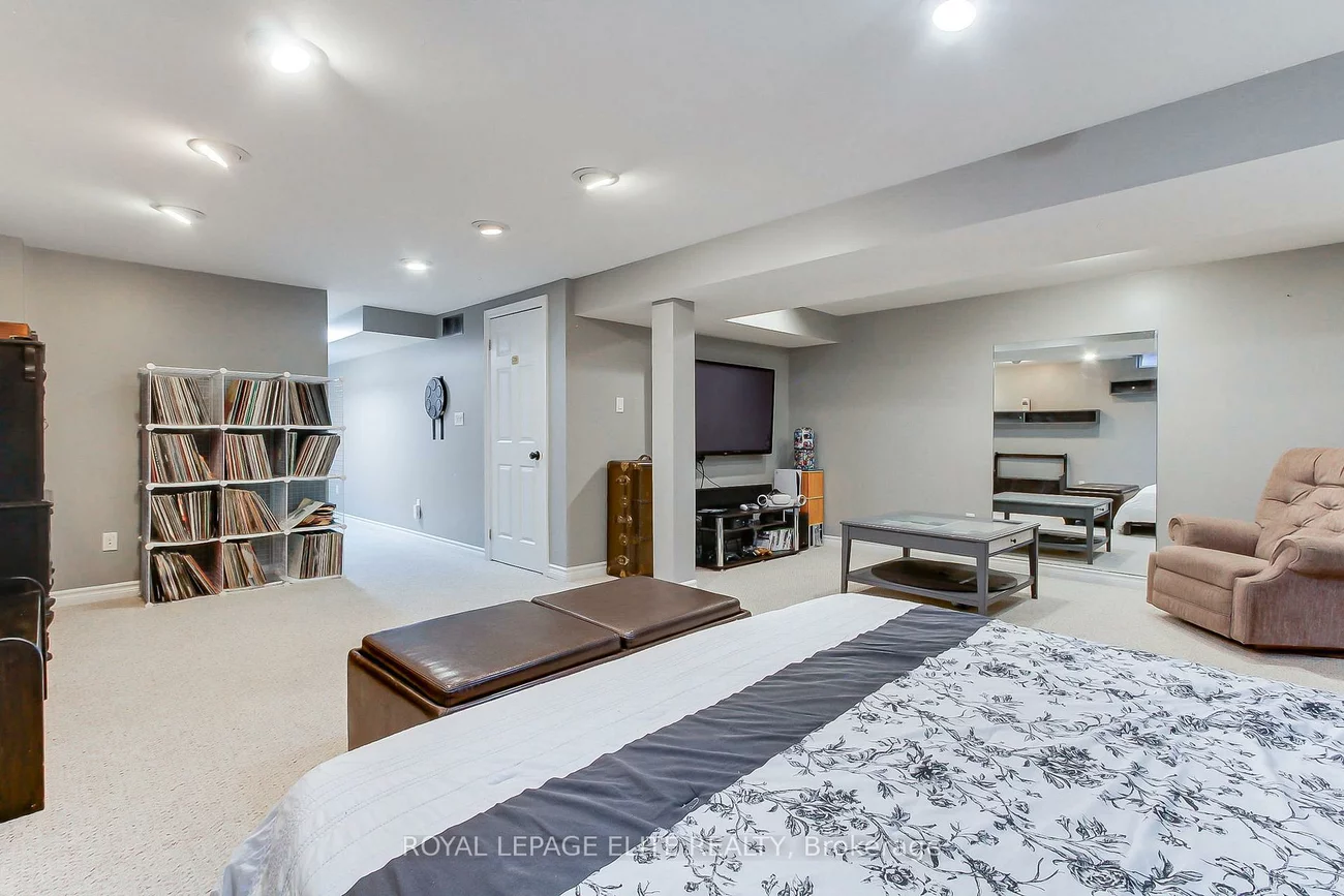 10, Stella, Bolton East, Caledon