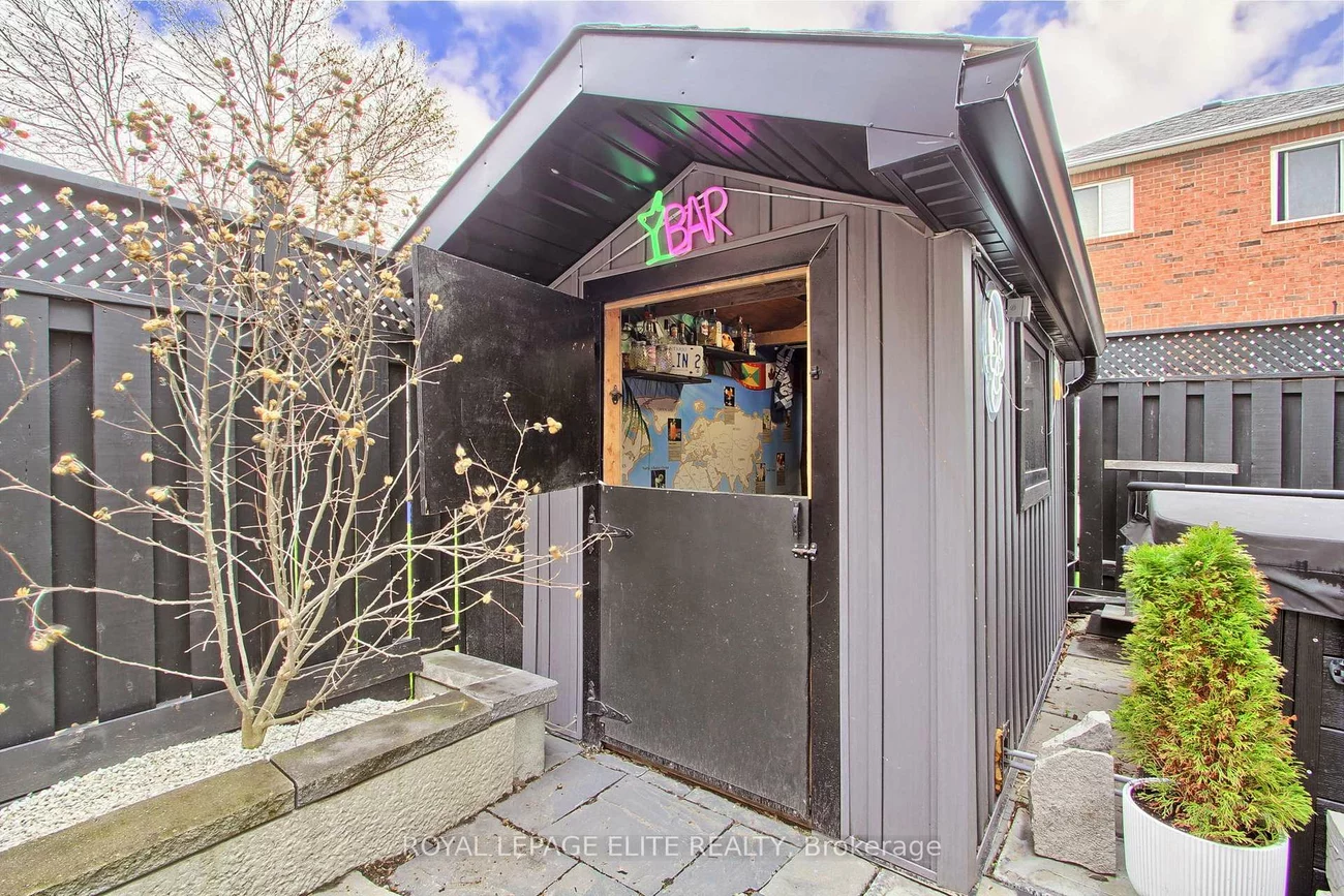 10, Stella, Bolton East, Caledon