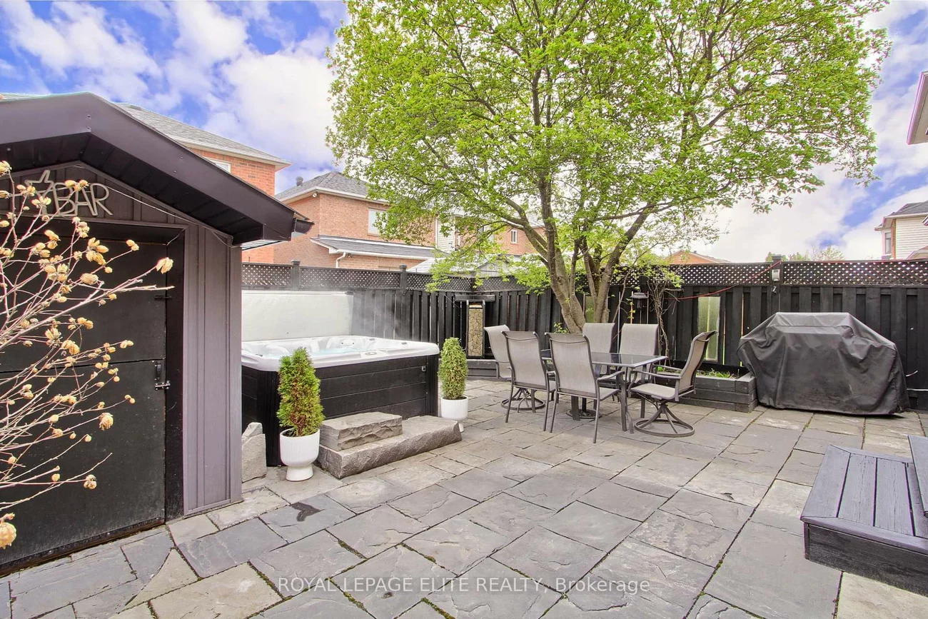 10, Stella, Bolton East, Caledon