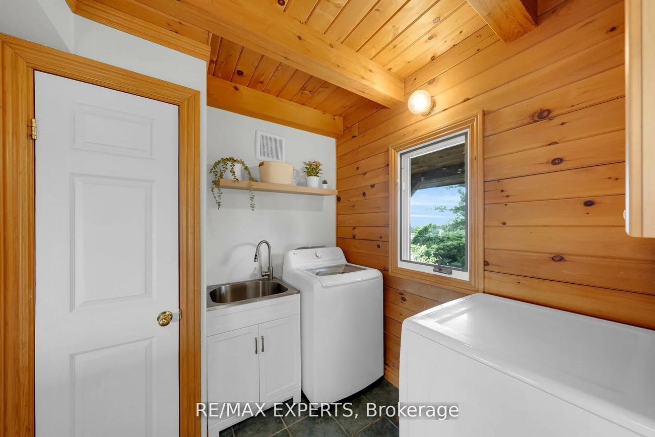 15481, Mount Wolfe, Palgrave, Caledon