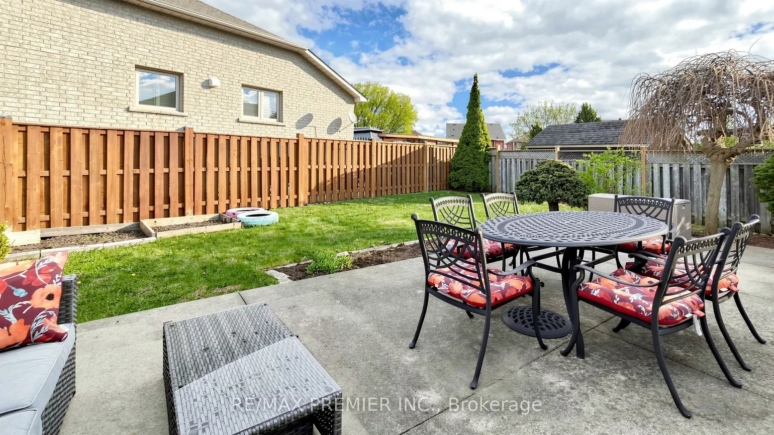 6, Terrastone, Bolton West, Caledon