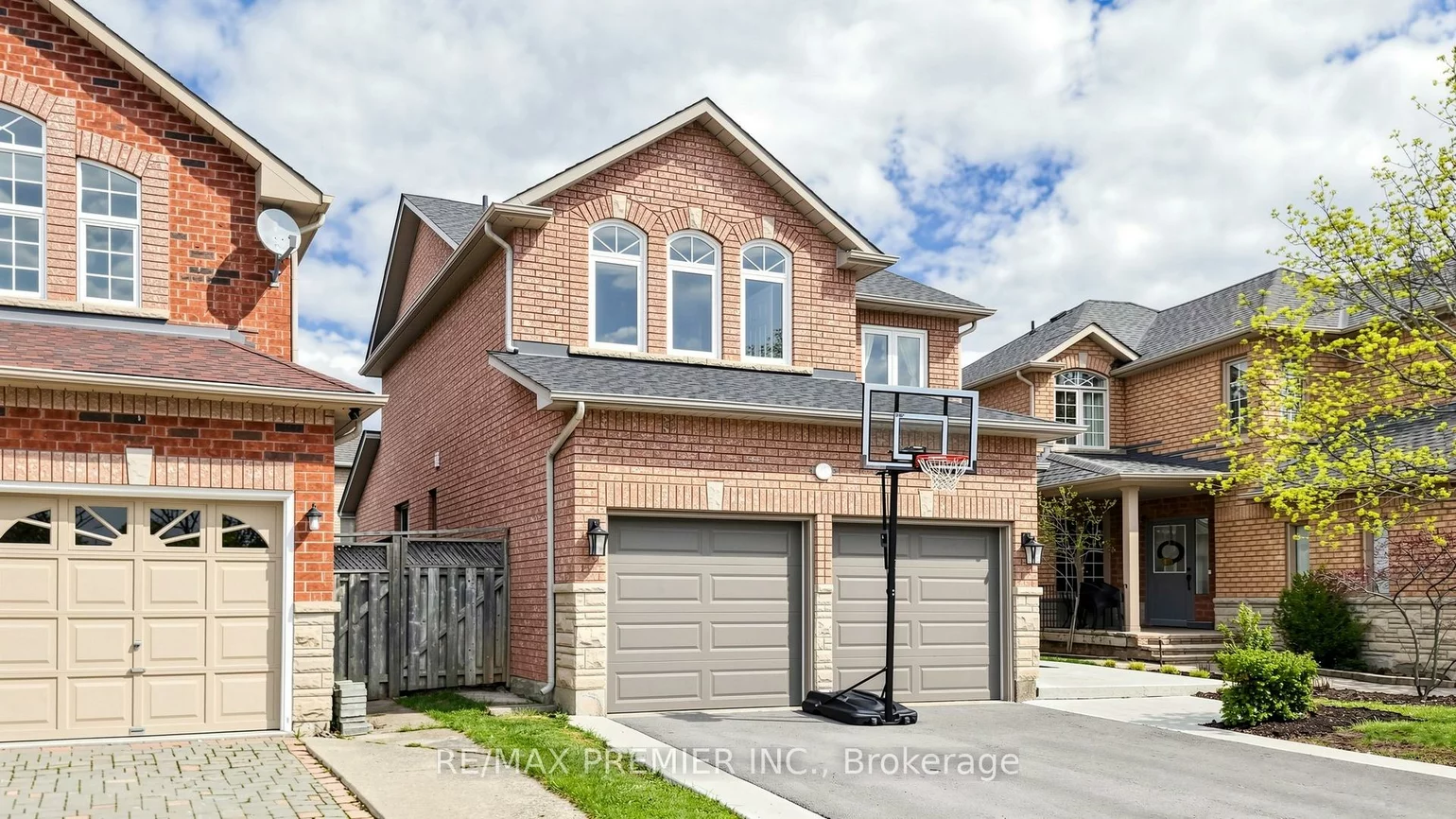 6, Terrastone, Bolton West, Caledon