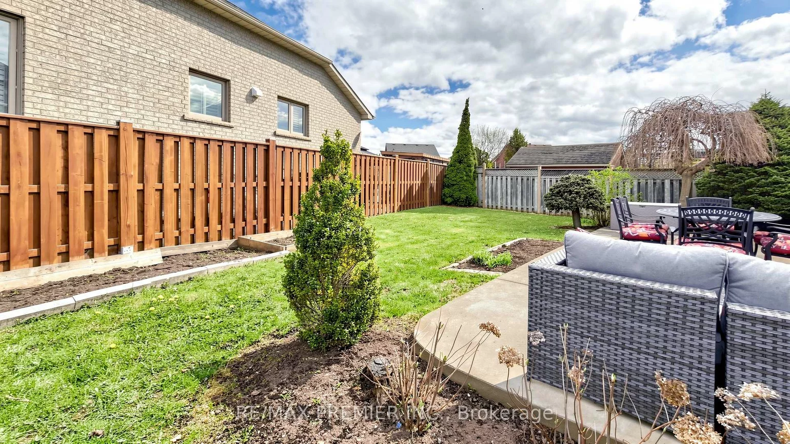 6, Terrastone, Bolton West, Caledon