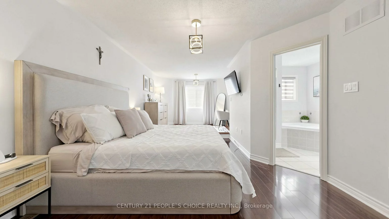 3, Manorwood, Bolton North, Caledon
