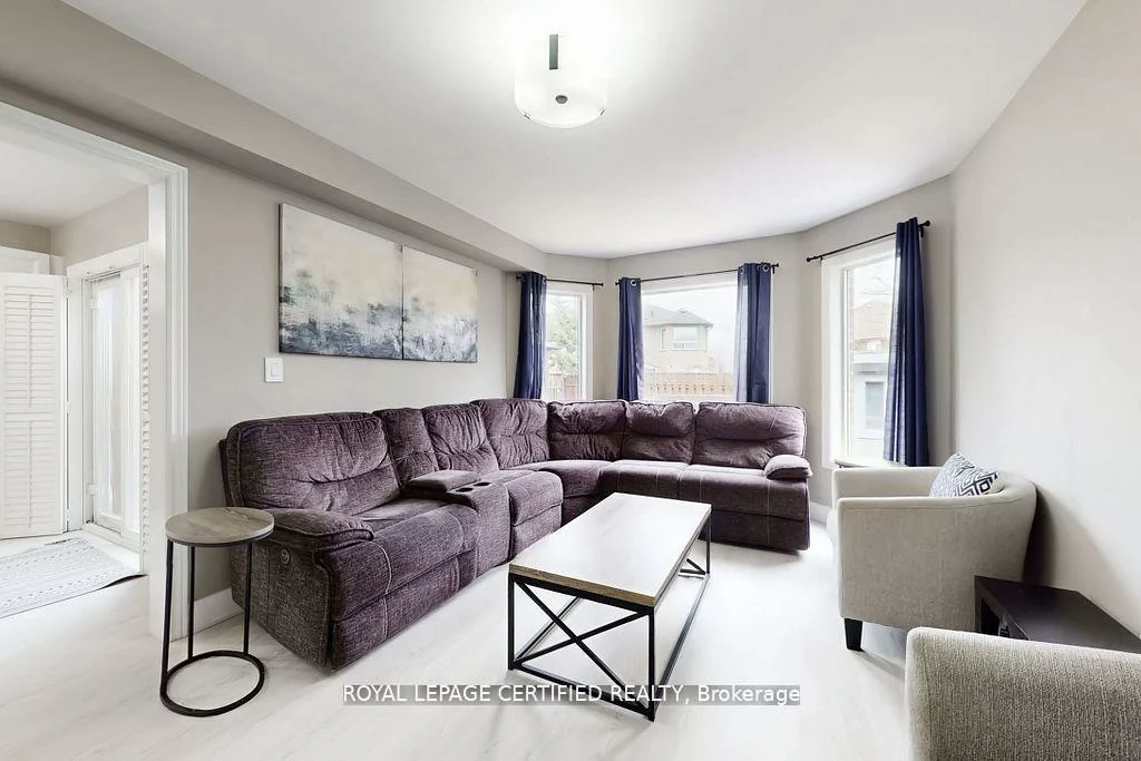57, Humbershed, Bolton West, Caledon
